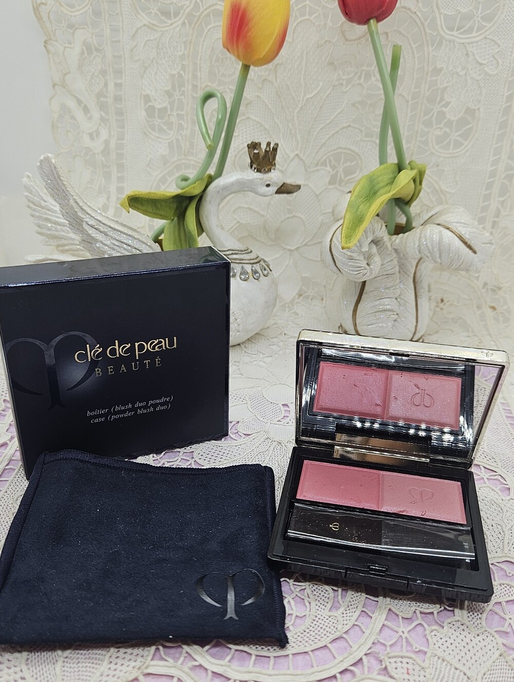 Cle De Peau Dual Blush Compact — Dusty Rose & Mauve Rose